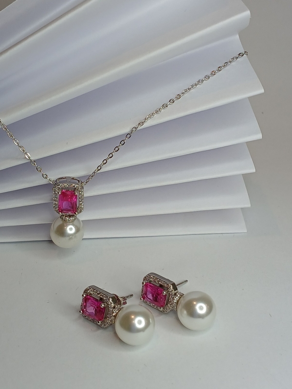 CONJUNTO DE BRINCO E COLAR PÉROLA - Image 3