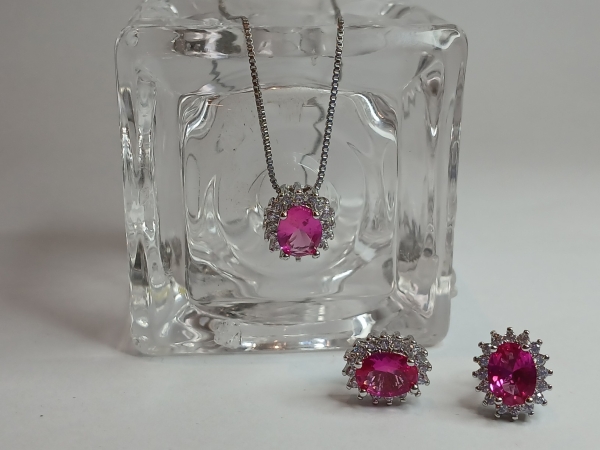 CONJUNTO BRINCO E COLAR PEDRA PINK BANHO EM RÓDIO BRANCO - Image 2