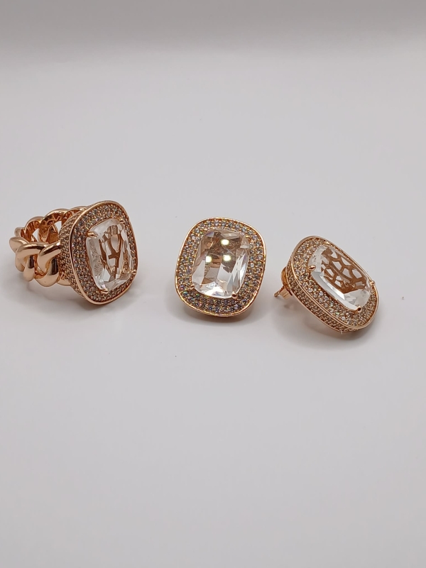 CONJUNTO ANEL E BRINCO DOURADO CRAVEJADO - Image 4