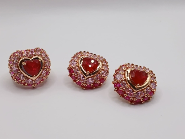 CONJUNTO ANEL E BRINCO CORAÇÃO VERMELHO - Image 3