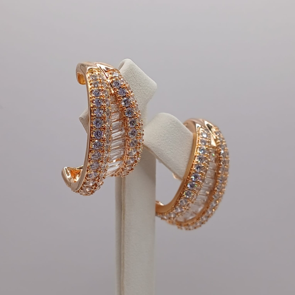 BRINCO DOURADO CRAVEJADO - Image 3